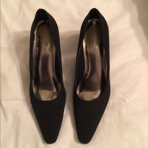 Women’s dress shoes